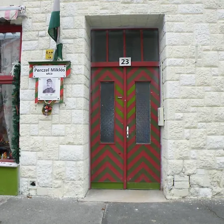 Heart Of Free Parking Apartment