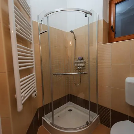Heart Of Free Parking Apartman Pécs